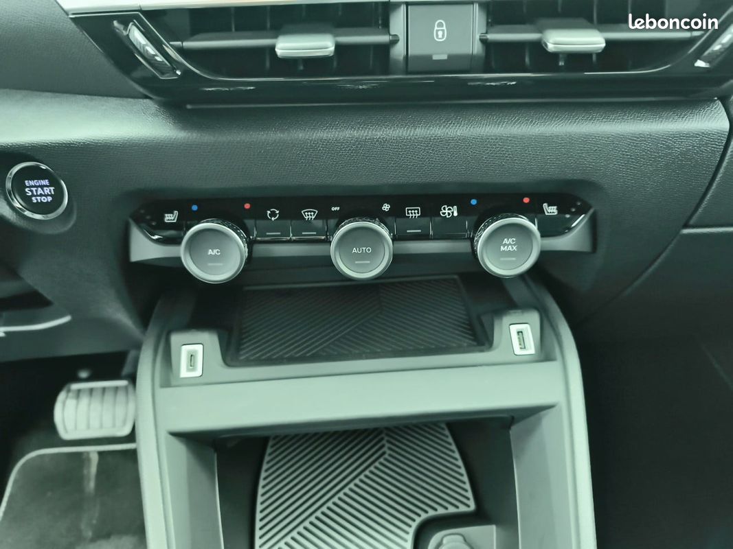 CITROEN e-C4 X 136 ch autonomie standard Automatique Business (image 20)