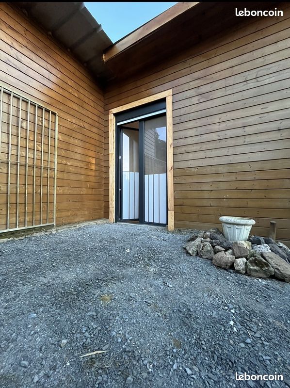 Maison 3 pièces 55 m² · à Moulins-en-Bessin · 55 m² · 650 €