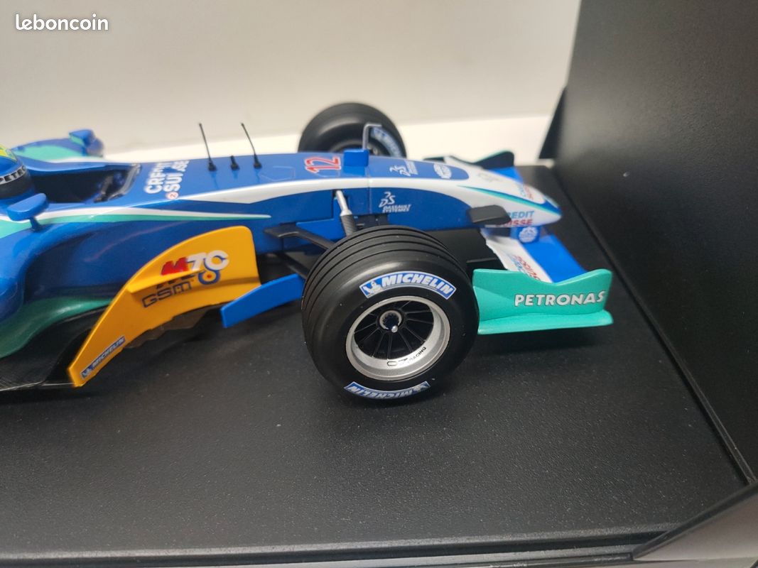 Minichamps 1/43 – Sauber Petronas C24 – Jacques Villeneuve #11 – F1 2005 – Neuf En Boîte