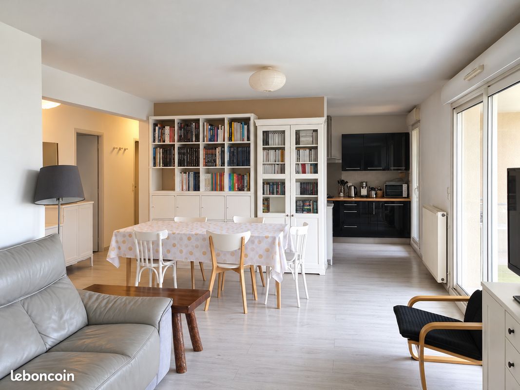 Appartement 4 pièces 93 m² · à Clermont-Ferrand · 93 m² · 1 050 €/mois