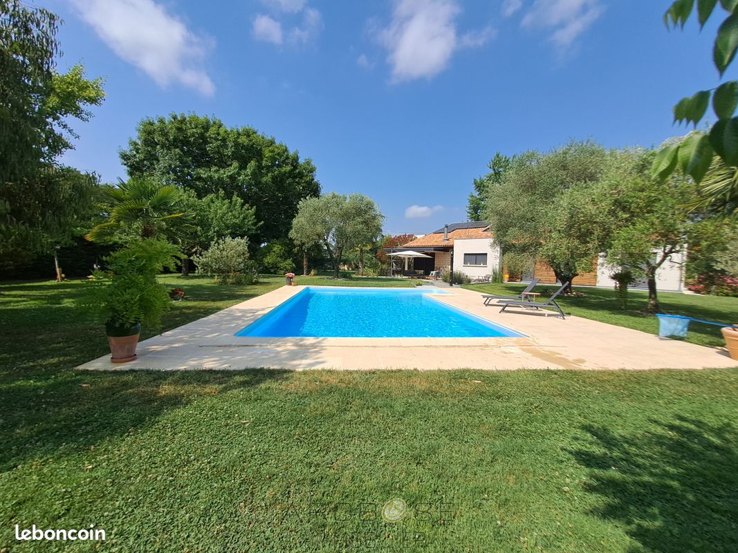 Maison 6 pièces 170 m² · à Aiguillon · 170 m² · 420 000 €