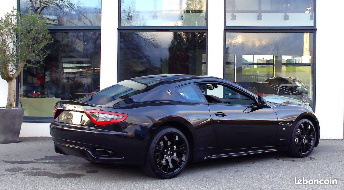 MASERATI GRANTURISMO S 4.7 460CH BVR F1 FACELIFT / Couleur Nero Carbonio / Seconde main / Pack Carbone / Pack électriques / Pack Alcantara / Sièges chauffants / Magnifique configuration (image 5)