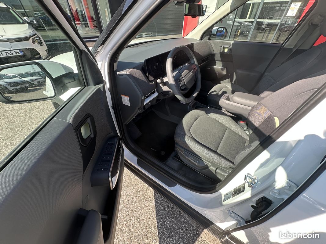 KIA EV2 107,8 kW (145 ch) Autonomie Standard 42.2 kWh Earth (image 34)