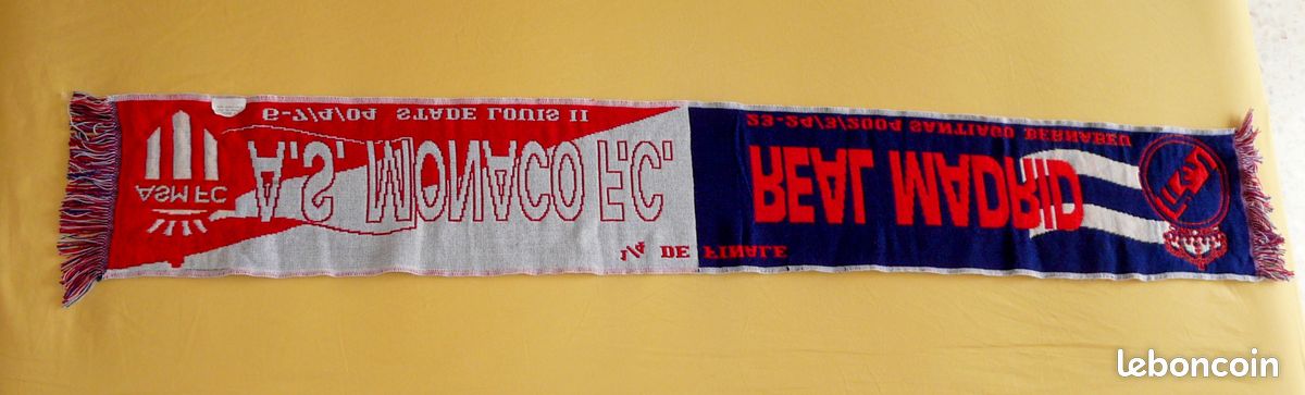Écharpe UEFA CUP 2004 - Sevilla FC Vs Lille OSC - Vintage Et Rare - Collection