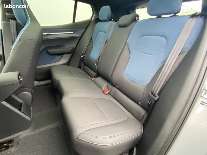 Volvo EX30 Single Extended Range 272ch Ultra (image 9)