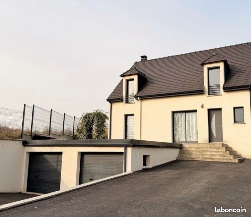 Maison 6 pièces 140 m² · à Therdonne · 140 m² · 1 480 €/mois
