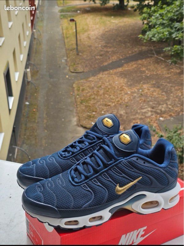 Nike TN bleu marine/doré Chaussures