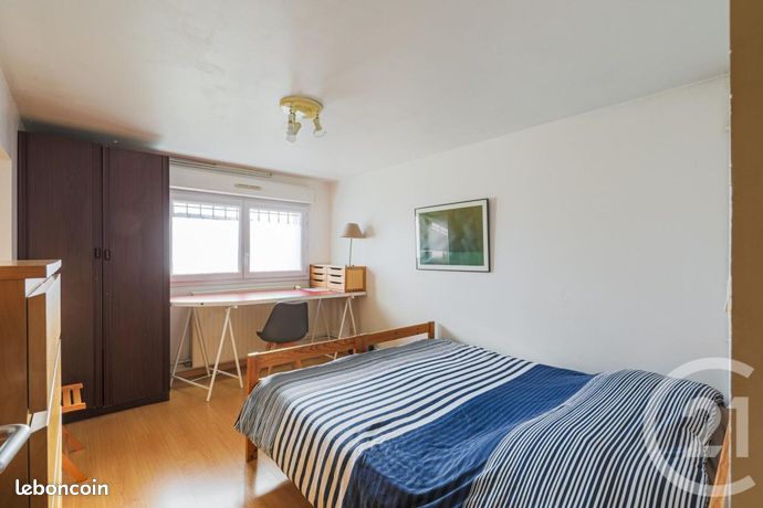 Maison 9 pièces 220 m² — 15