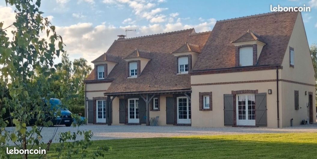 Maison 10 pièces 280 m² · à Saint-Valérien · 280 m² · 680 000 €