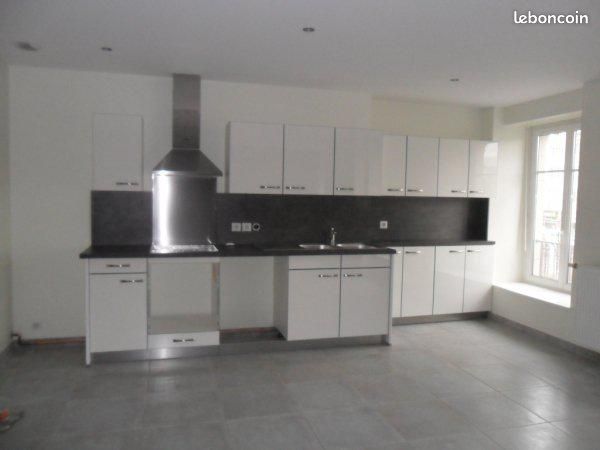 Appartement 3 pièces 105 m² · à Épinal · 105 m² · 725 €/mois