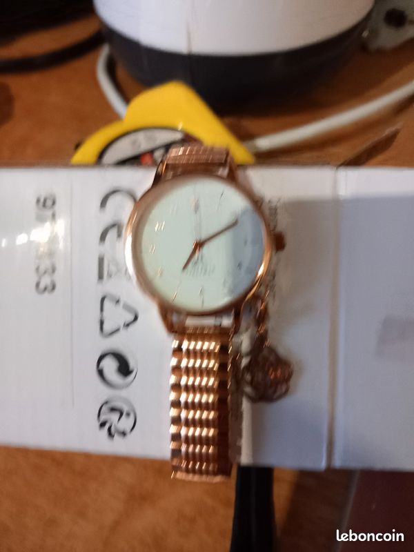 Montre femme (image 1)