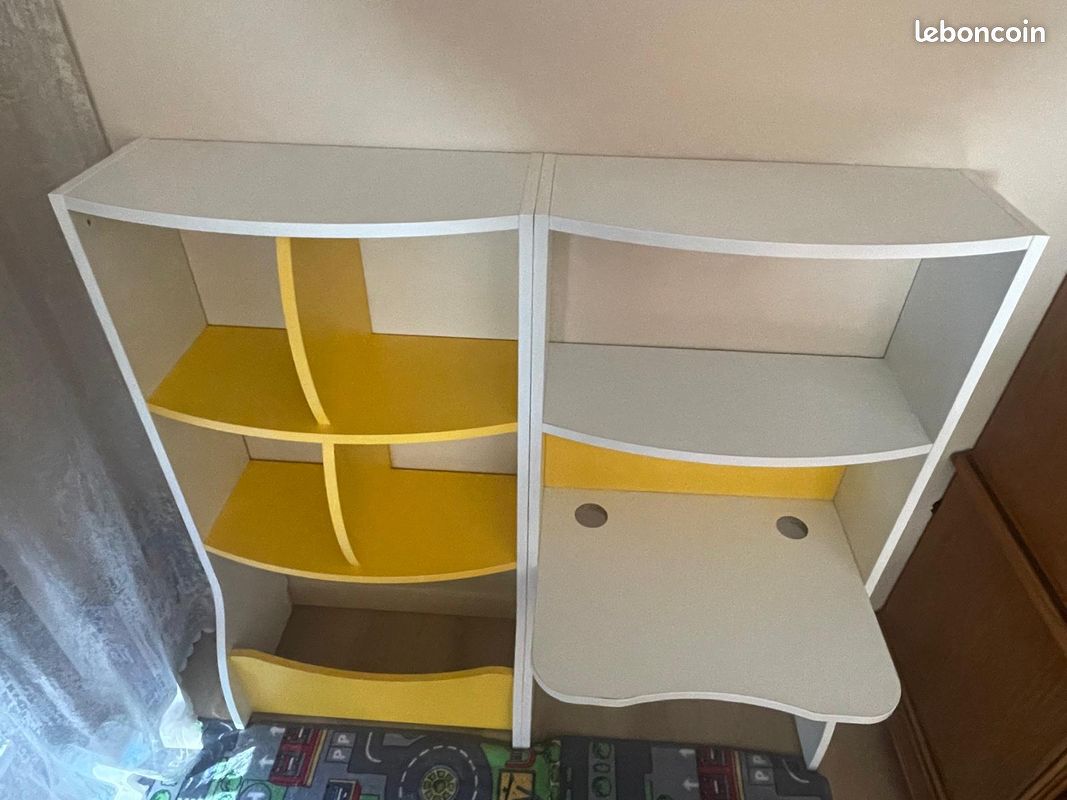 Bureau enfant avec rangements – très bon état (image 3)