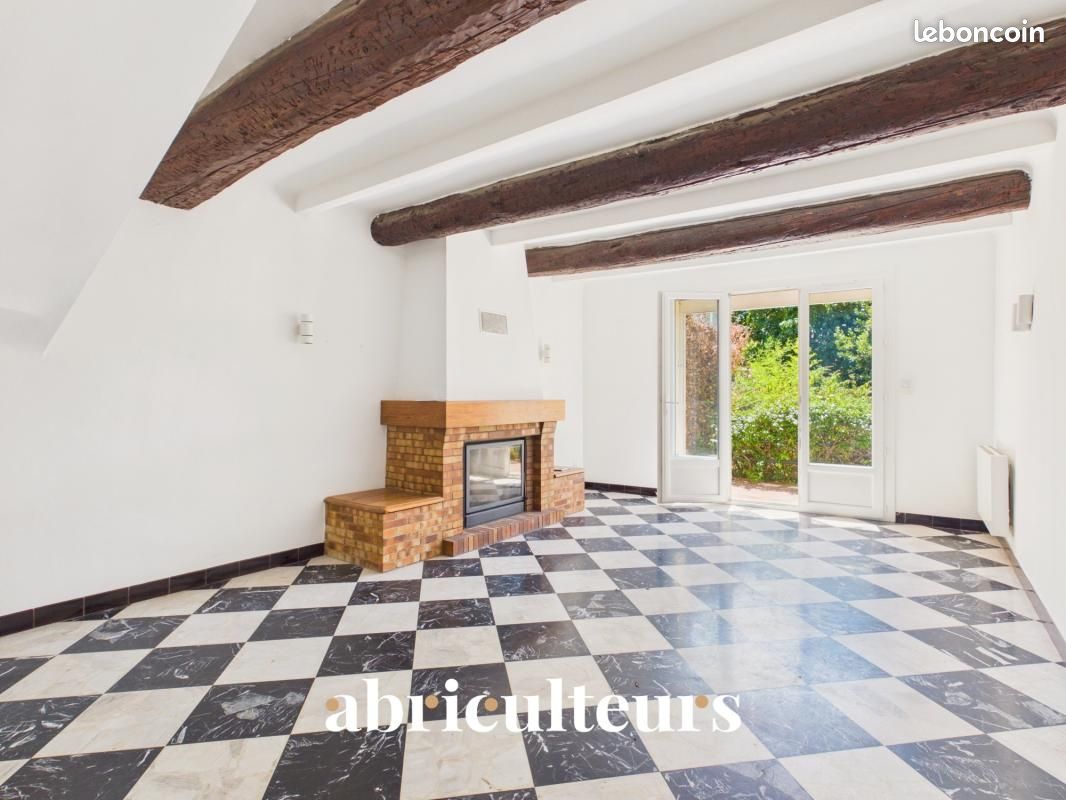 Maison 4 pièces 127 m² · à Saint-Cannat · 127 m² · 420 000 €