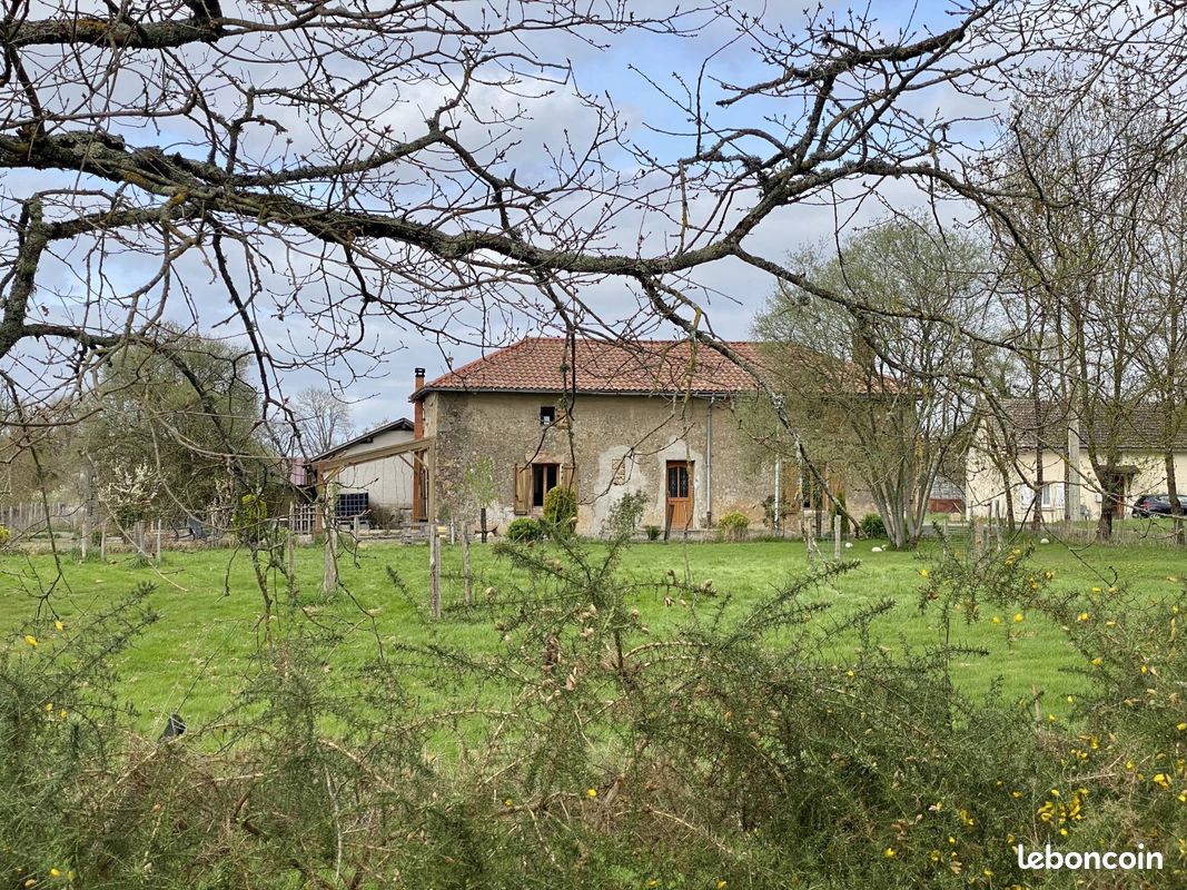 Maison 6 pièces 178 m² · à Saint-Martial-sur-Isop · 178 m² · 254 660 €