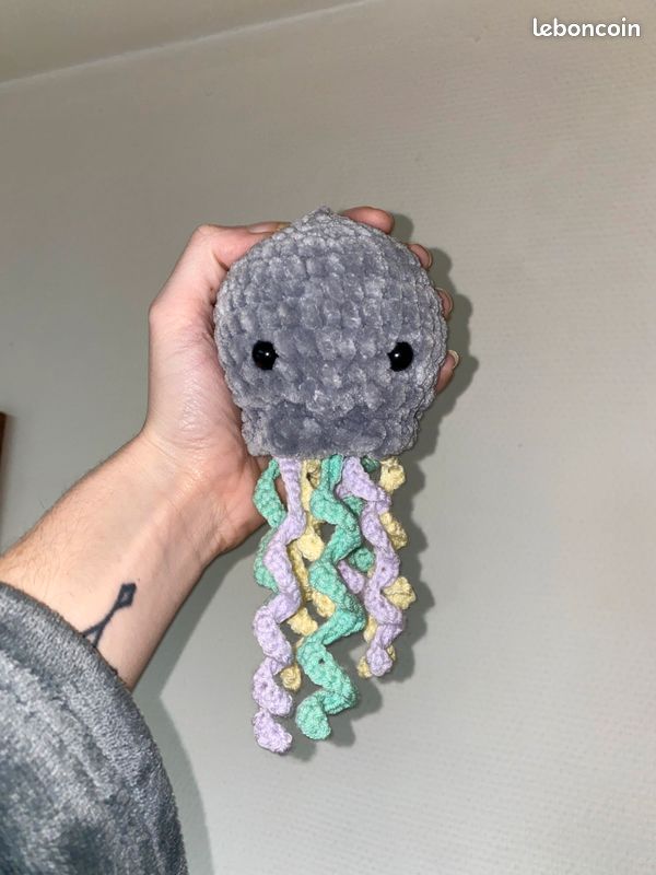 Peluche en crochet fait main (image 7)