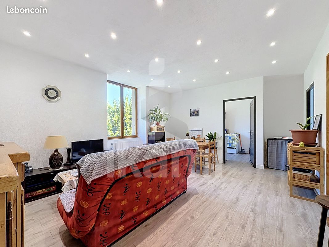 Appartement 3 pièces 54 m² · à Tullins · 54 m² · 115 000 €