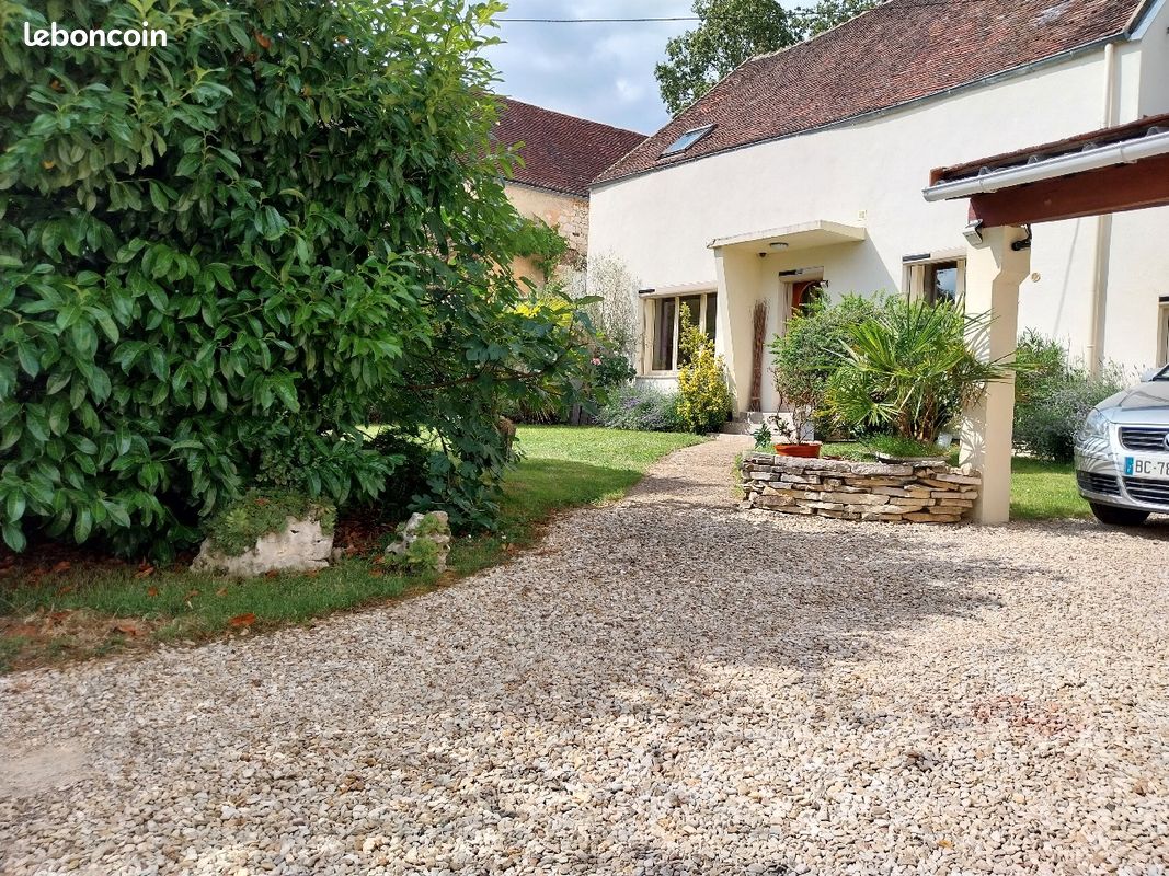 Maison 5 pièces 120 m² · à Bellechaume · 120 m² · 150 000 €