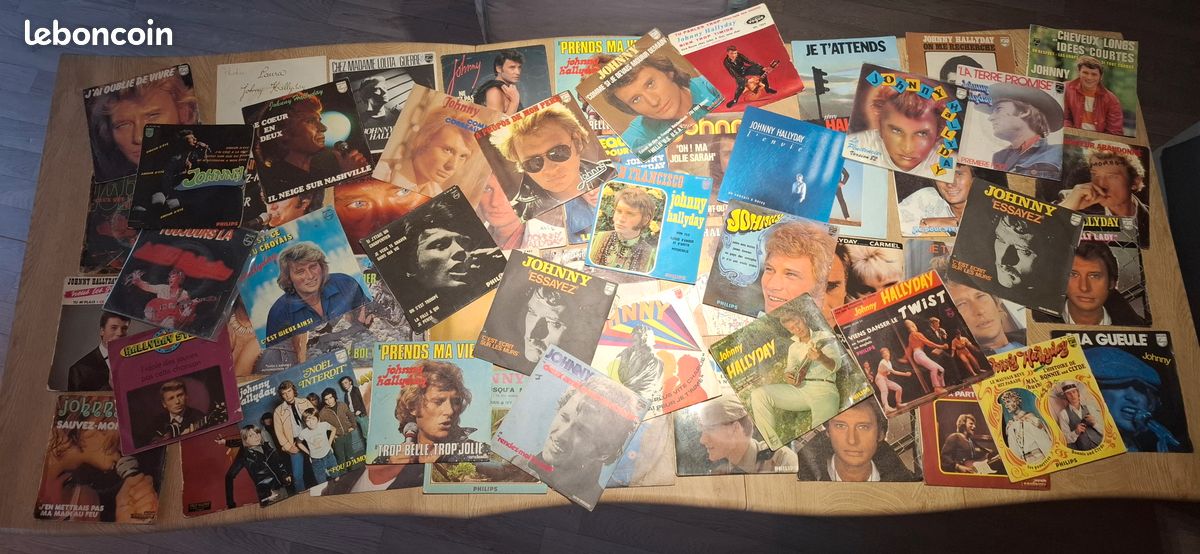 Johnny Haliday lot de 60 45 tours (image 1)