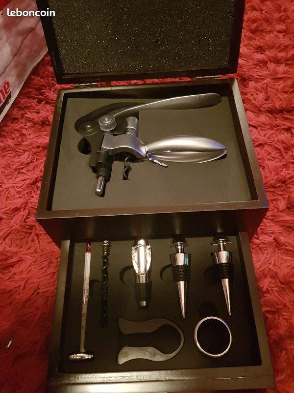 Coffret accessoires de vin (image 1)