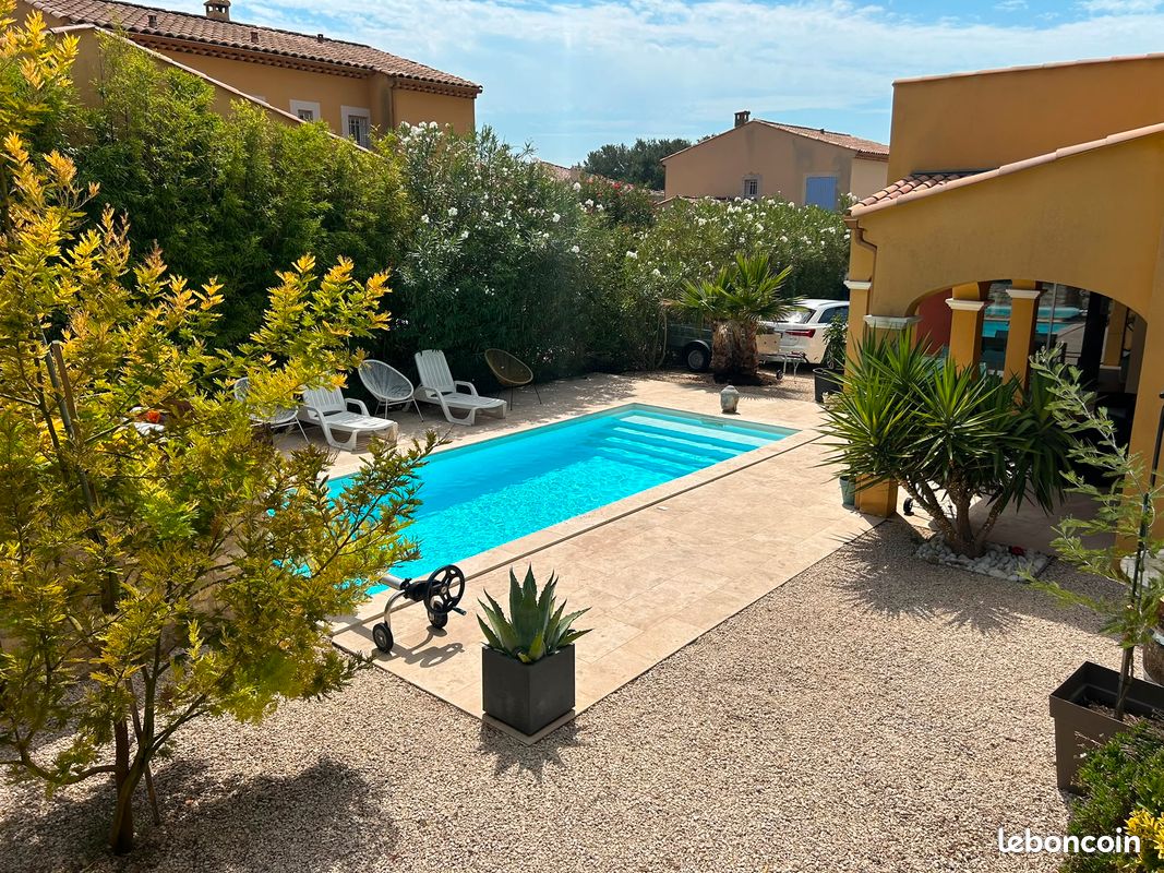 Maison 4 pièces 120 m² · à Saint-Martin-de-Crau · 120 m² · 535 000 €