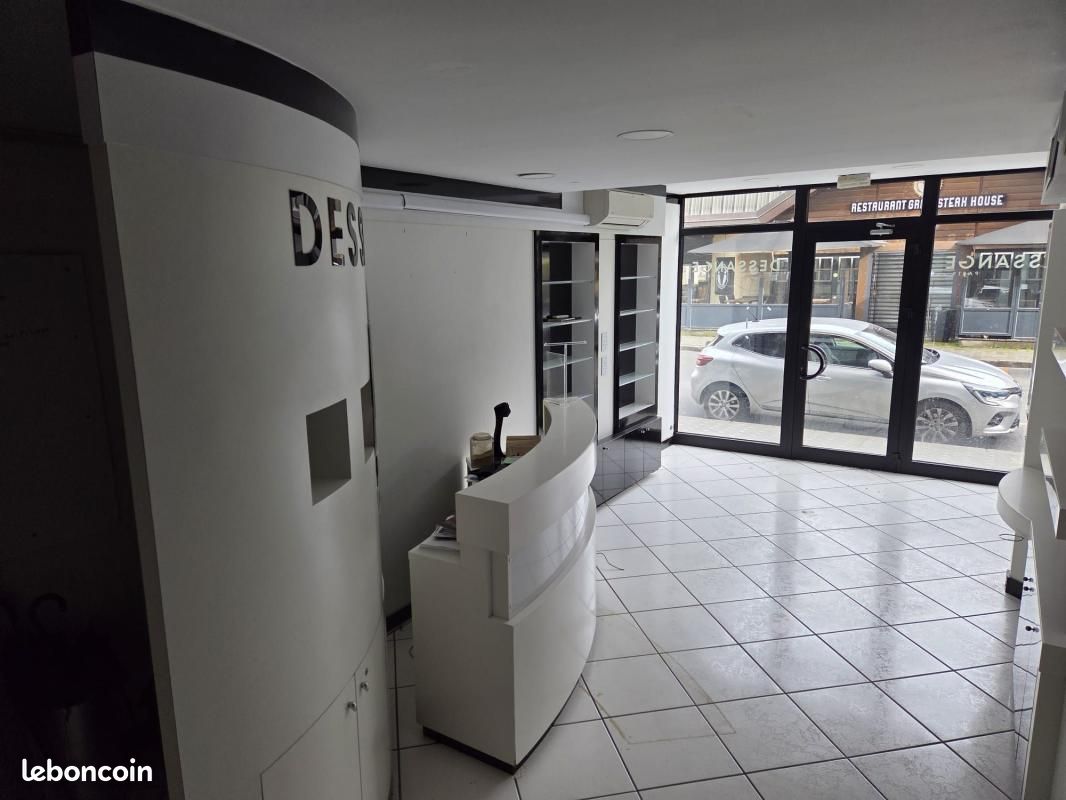 Local commercial 160 m² (image 4)