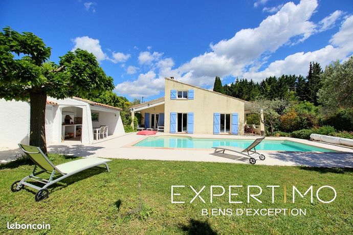 Propriété 6 pièces 160 m²