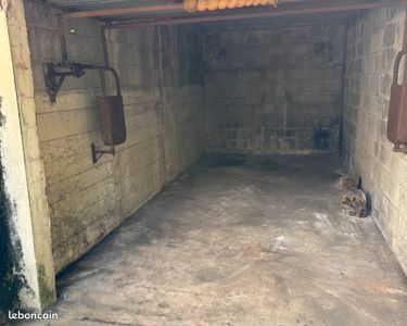BOX garage voiture ou stockage marchandises BONDY Sud · 18 000 €