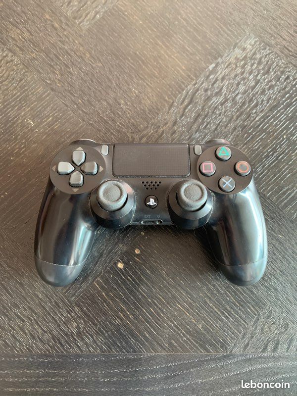 Ps4+2manettes (image 7)