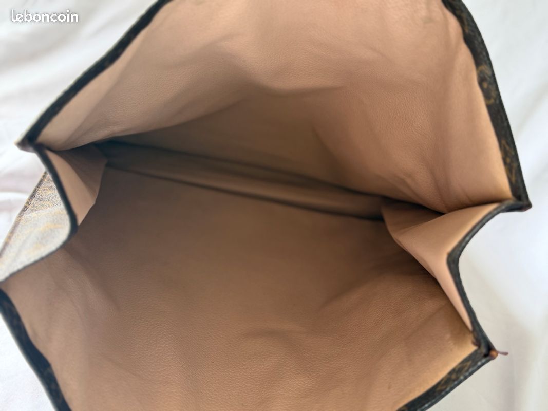 Sac plat four tout Louis Vuitton (image 9)