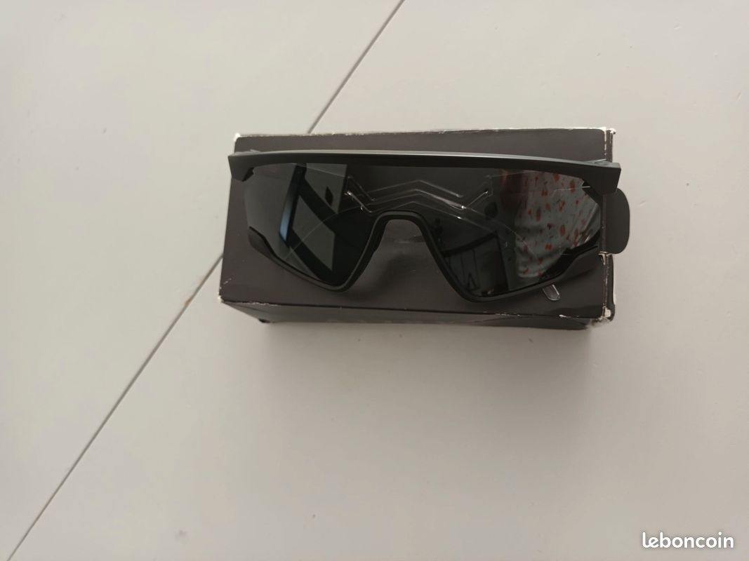 Lunettes oakley prizm black (image 1)
