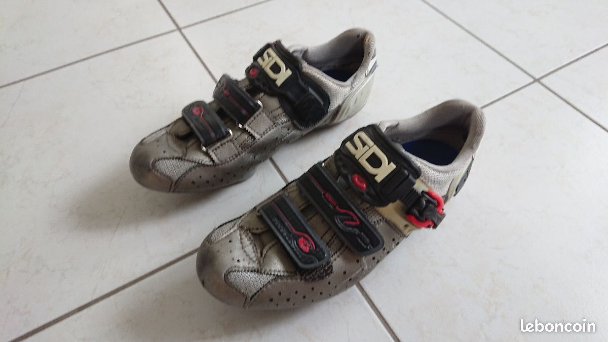 Paire chaussures route Sidi 42 (image 2)
