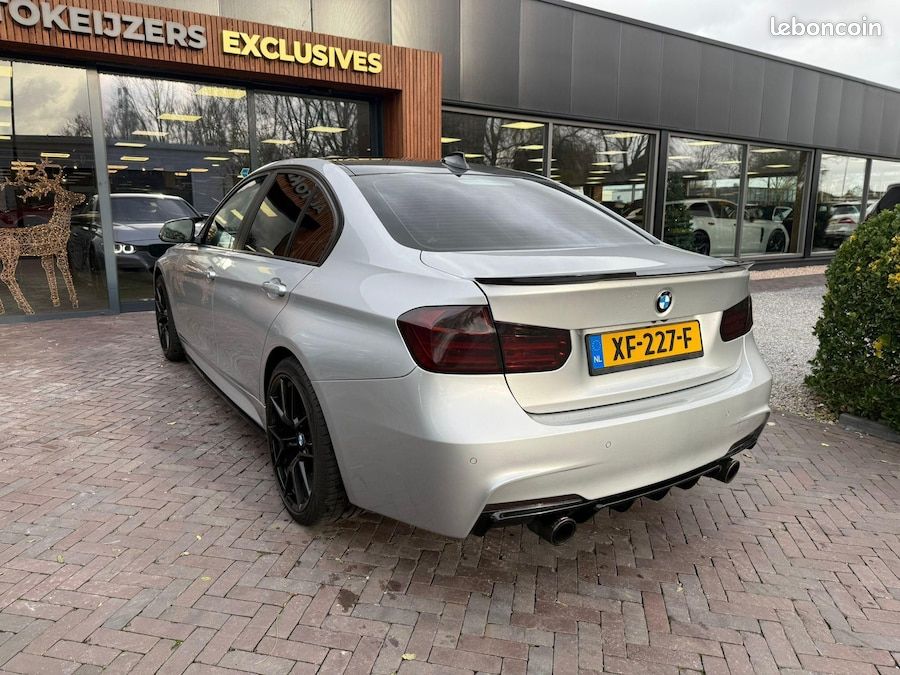 BMW Série 3 335i 306ch Xdrive M sport - Affichage tête haute Phares bi-xénon (image 6)