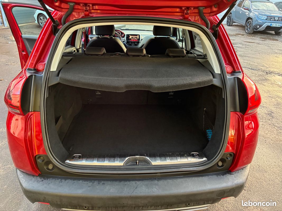 Peugeot 2008 bluehdi 120 gt line (image 8)