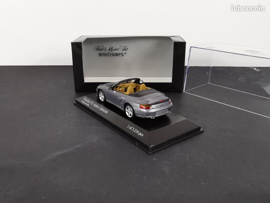 Porsche 911 Type 996 Cabriolet Turbo 1/43 Minichamps