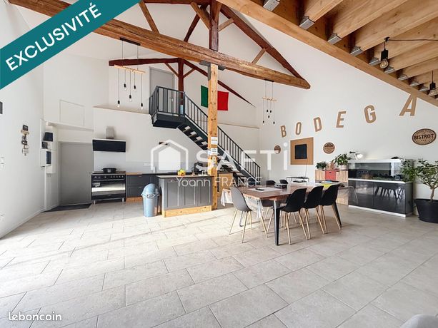 Propriété 7 pièces 300 m²