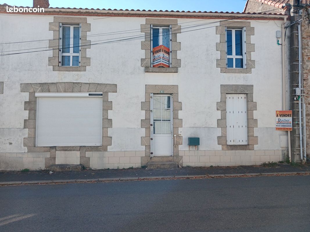 Maison 7 pièces 142 m² · à Touvois · 142 m² · 107 000 €
