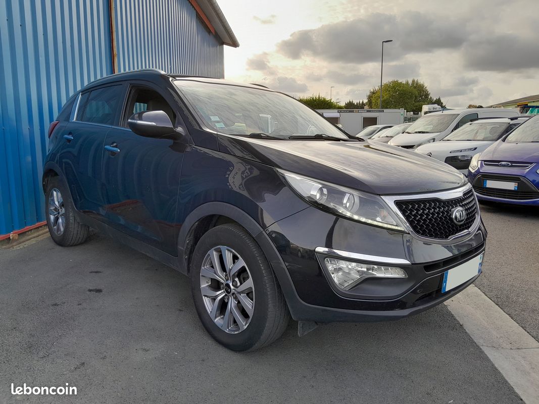 Kia Sportage 2.0 CRDi 136ch Révélation 4X4 - Voitures