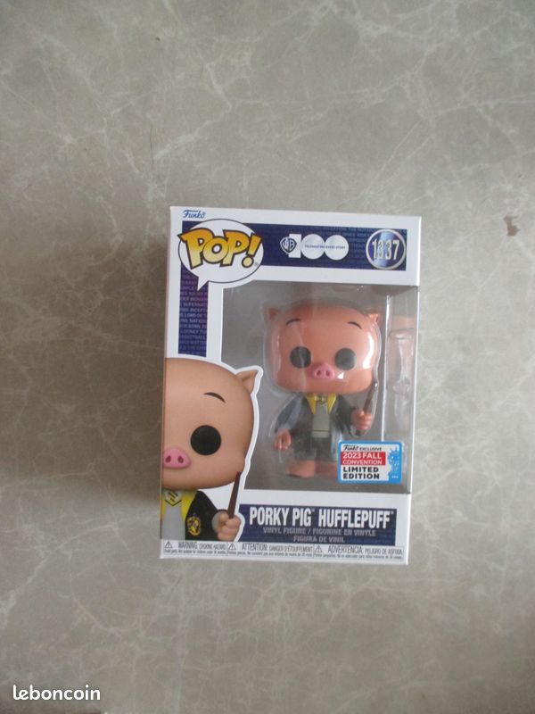 POP FUNKO 1337 PORKY PIG HUFFLEPUFF Figurine (image 1)