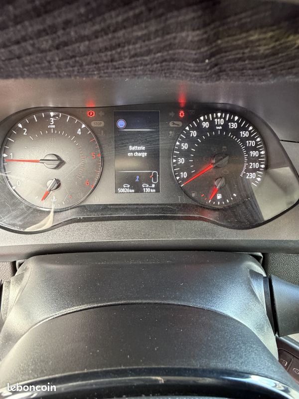 RENAULT KANGOO VAN 1.5 BLE DCI 115CV GRAND CONFORT- Garantie 12 mois totale et intégrale-14990 HT – 17.988 TTC (image 8)