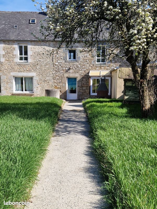 Maison 5 pièces 126 m² · au Mené · 126 m² · 164 300 €