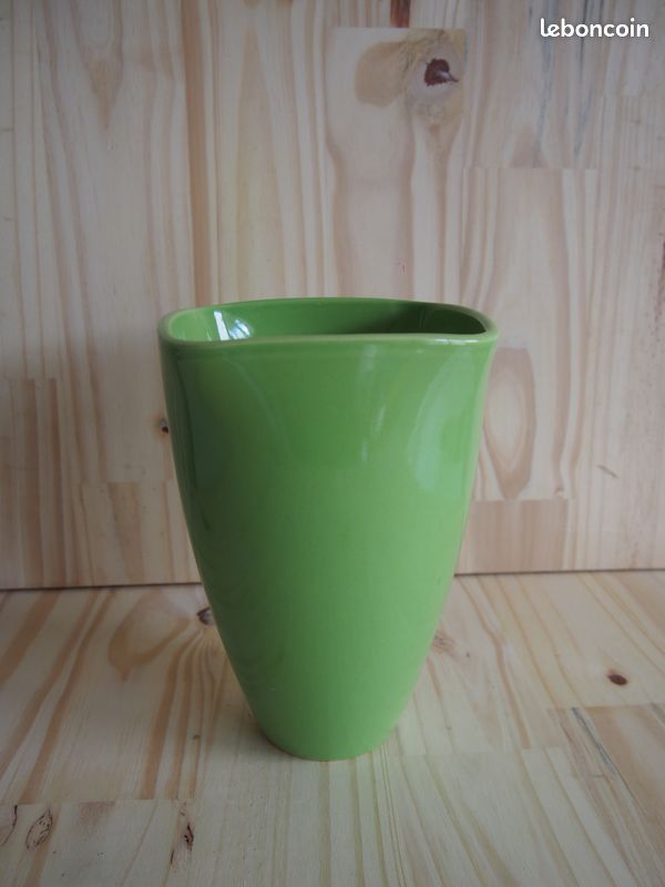 Cache pot vert (image 1)