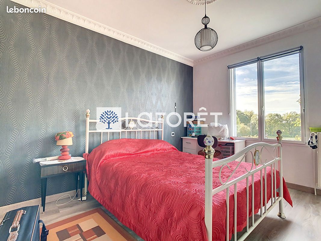 Pavillon 4 pièces 120 m² - Bressuire 79300 (image principale 9)