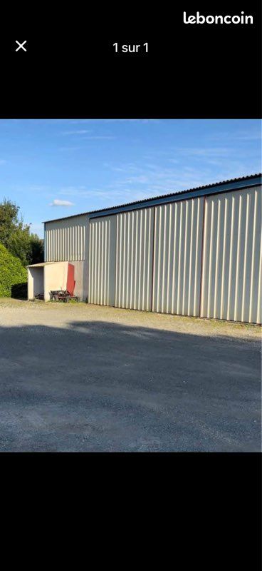 Hangar (image 1)
