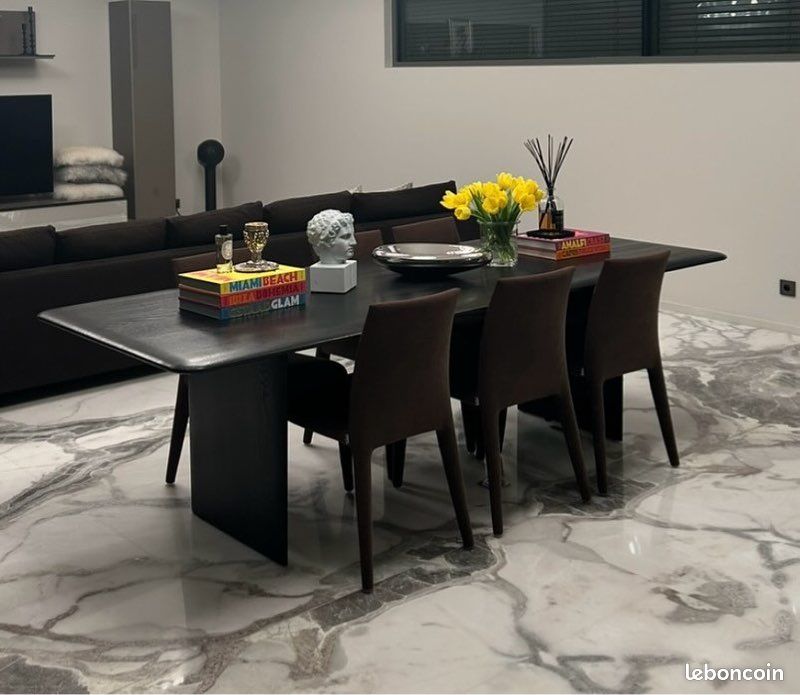 Magnifique Table à manger - RIVA (image 1)