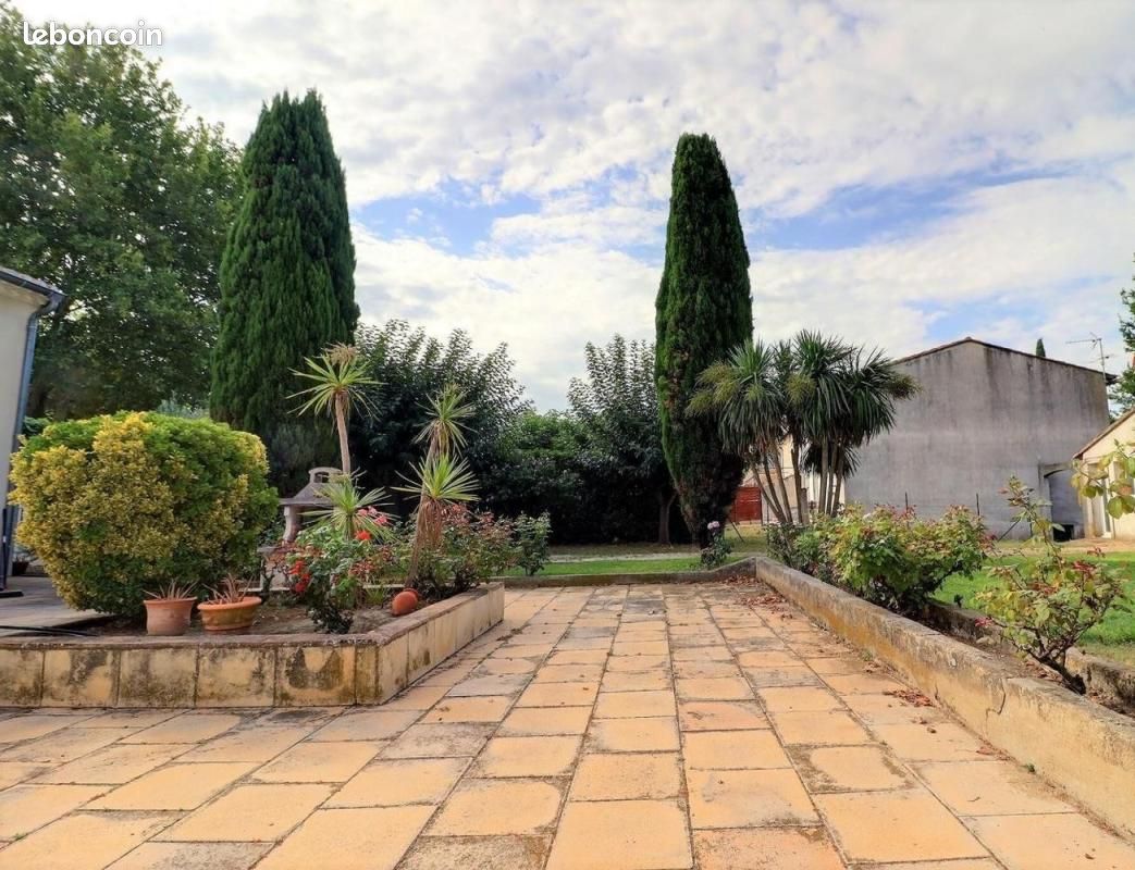 Maison 5 pièces 150 m² · à Arles · 150 m² · 1 385 €/mois