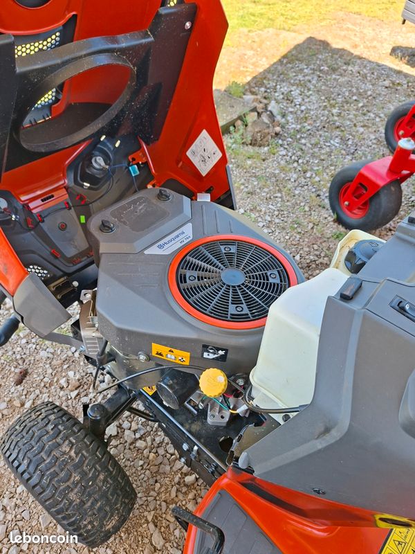 Tracteur tondeuse husqvarna 242 t ramassage et mulching 2025 80 h état proche du neuf (image 4)