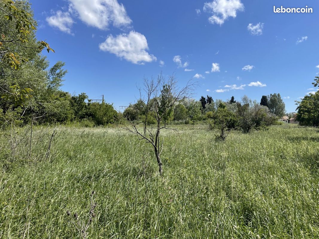 Terrain 449 m² · à Sénas · 449 m² · 160 000 €