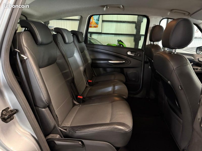 Ford S-MAX 1.8 TDCI 125CH TITANIUM (image 7)