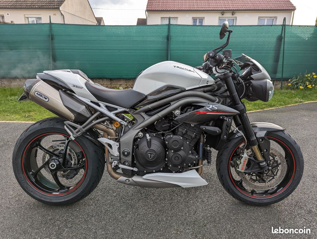Triumph Speed Triple RS 1050 (2018) (image 1)