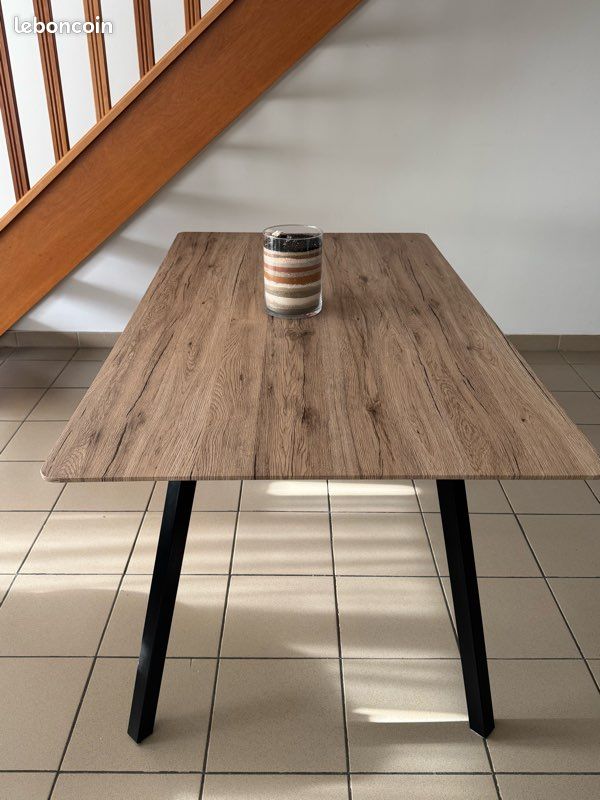 Table à manger + 6 chaises (image 1)